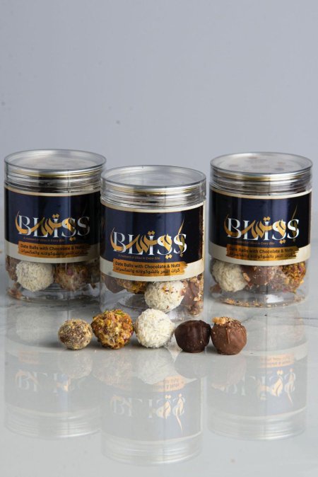 كرات التمر بالشوكولاته والمكسرات بدون سكر BLISS